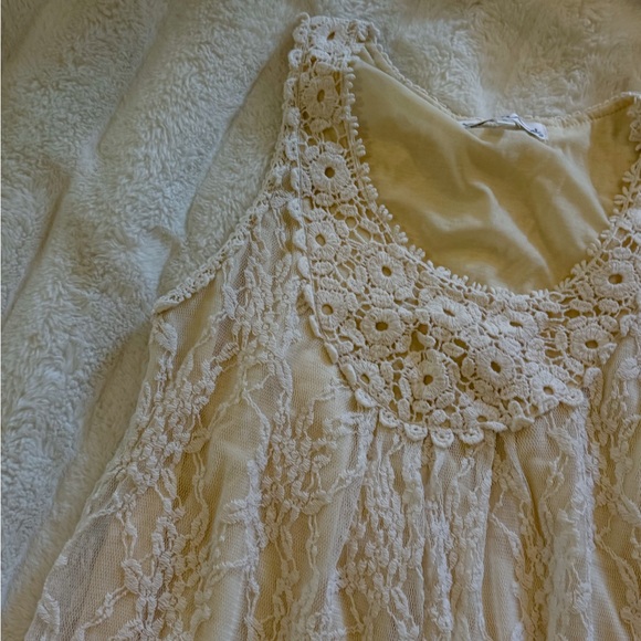 Pretty Angel Lace Dress - Picture 3 of 8